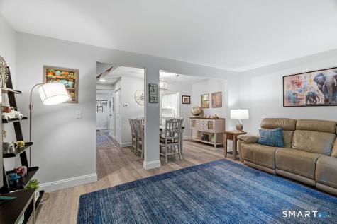 135 Knapps Highway Fairfield CT 06825