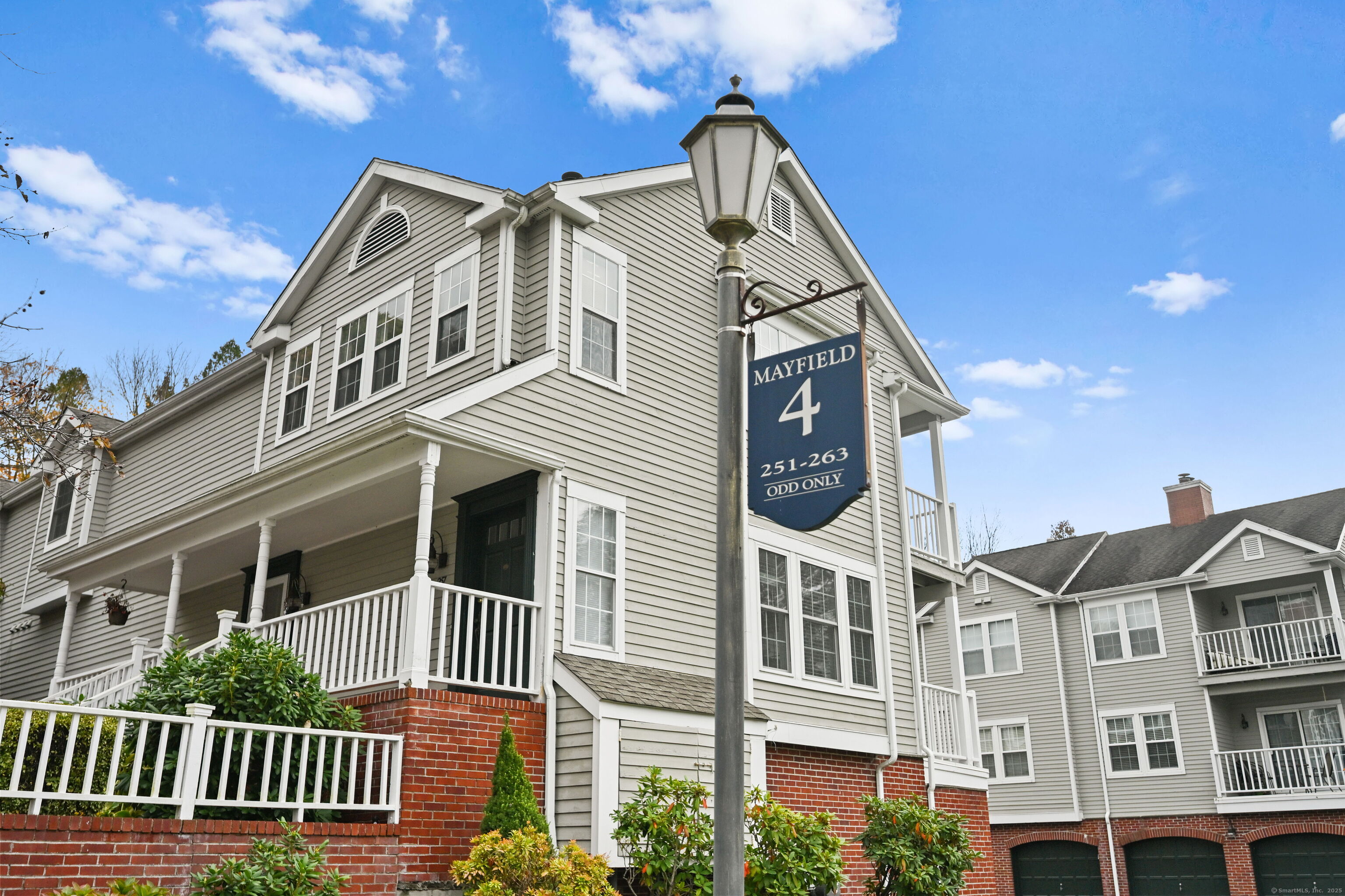 253 Mayfield Drive Trumbull CT 06611