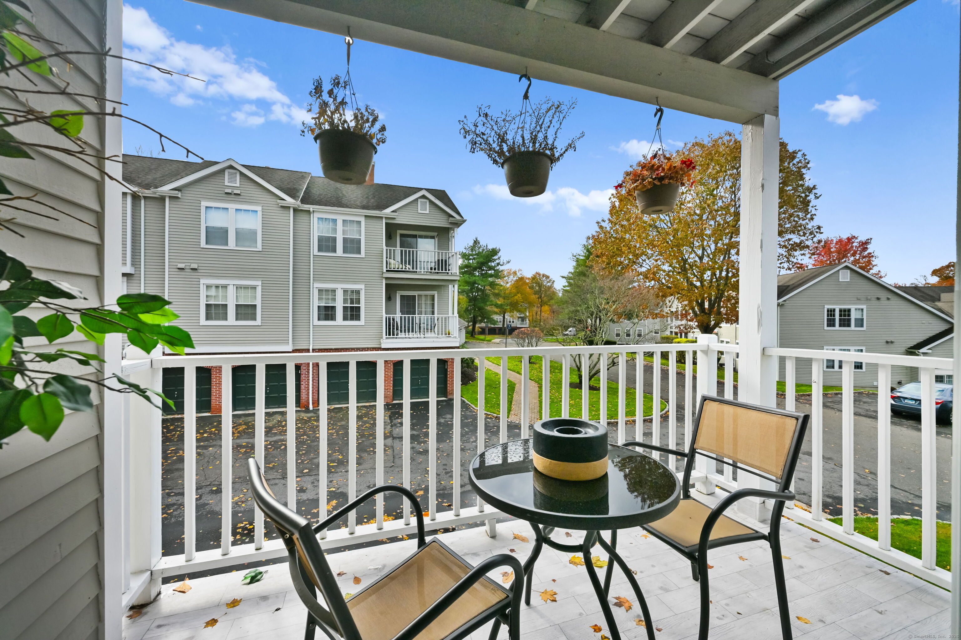 253 Mayfield Drive Trumbull CT 06611