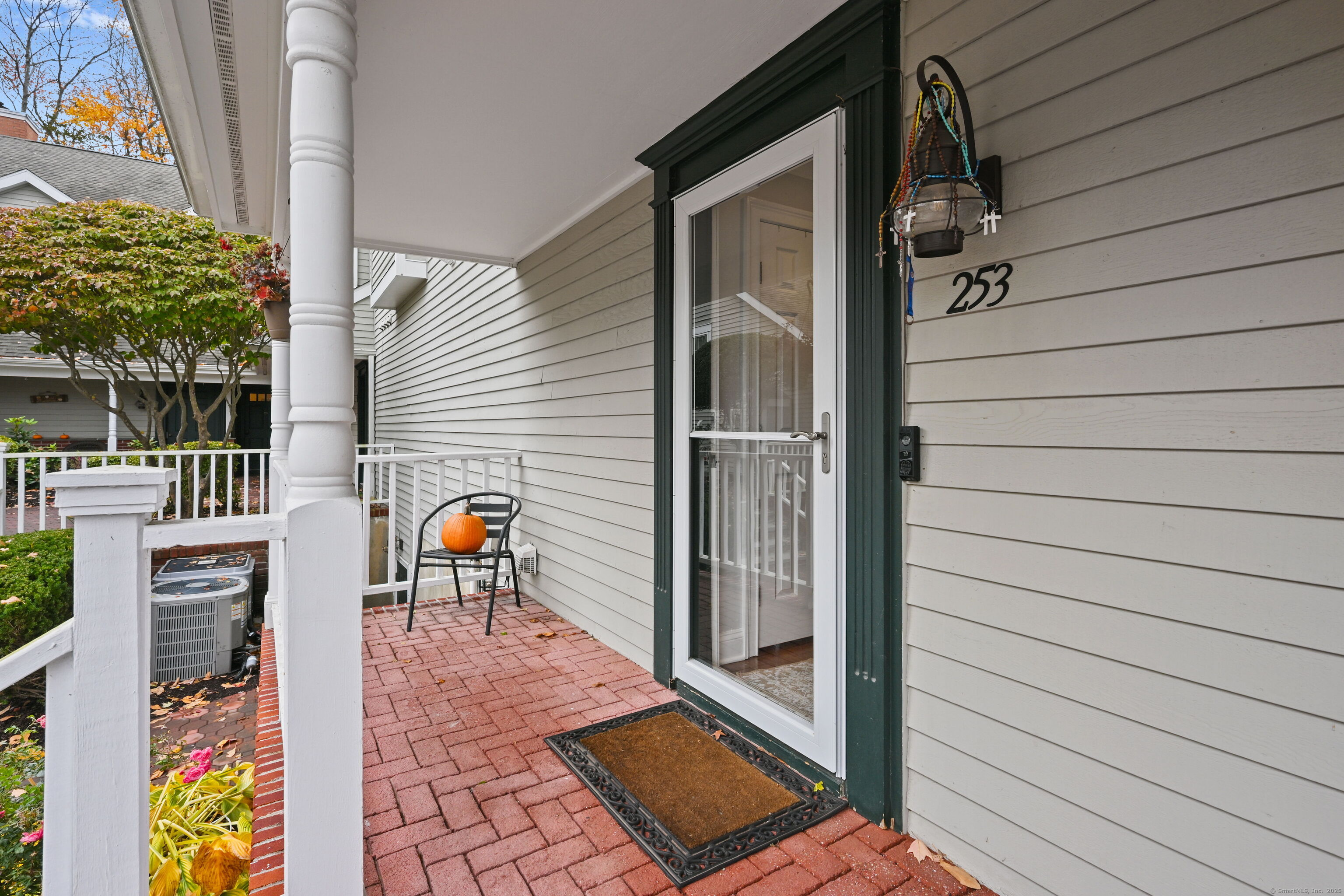 253 Mayfield Drive Trumbull CT 06611