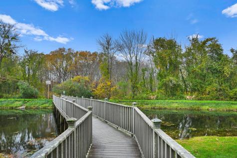 253 Mayfield Drive Trumbull CT 06611