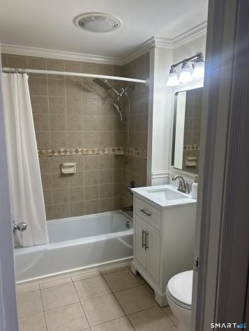 108 Oakwood Avenue West Hartford CT 06119