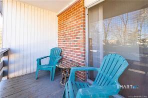 108 Oakwood Avenue West Hartford CT 06119