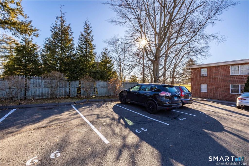 108 Oakwood Avenue West Hartford CT 06119