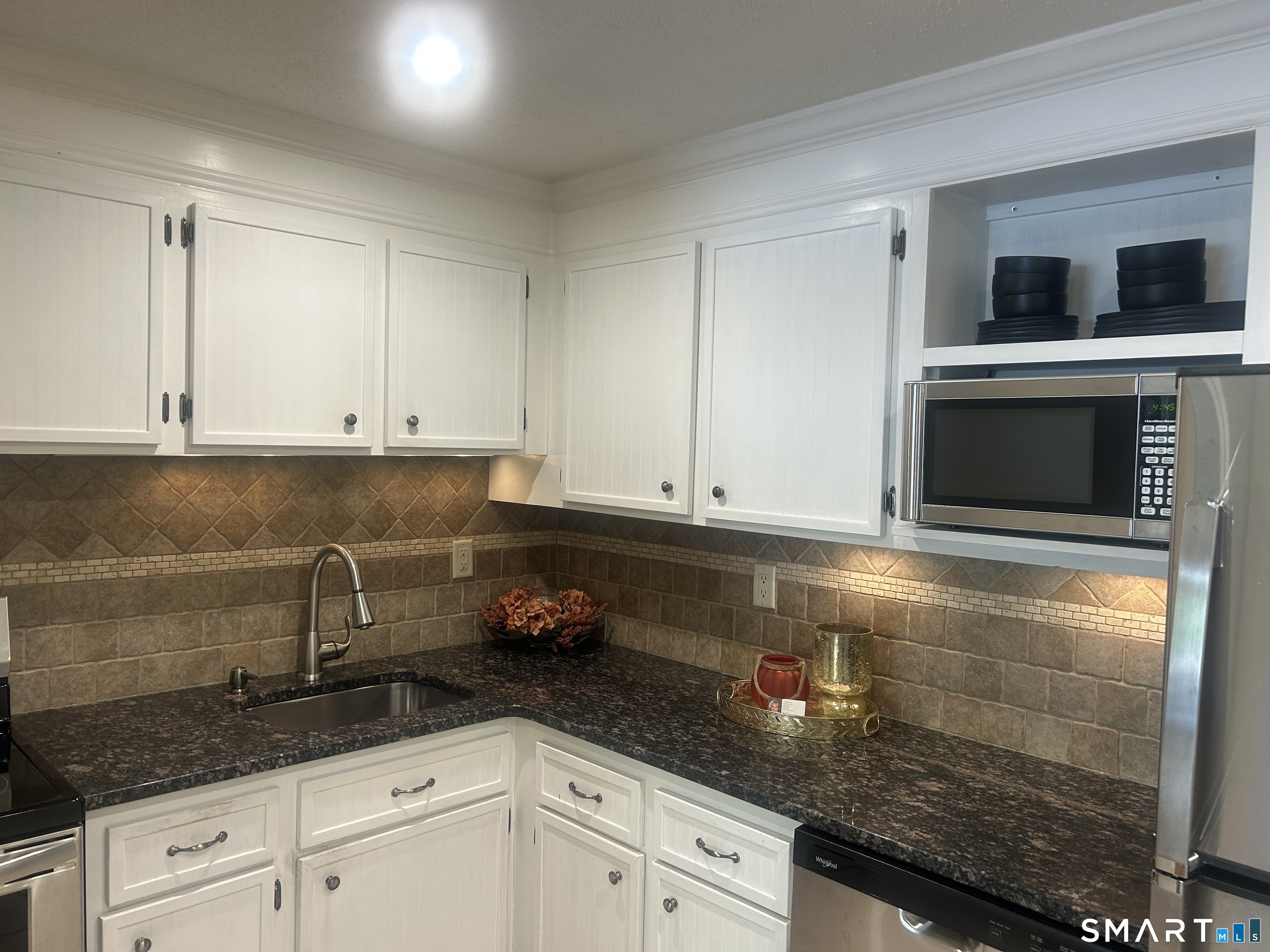 108 Oakwood Avenue West Hartford CT 06119