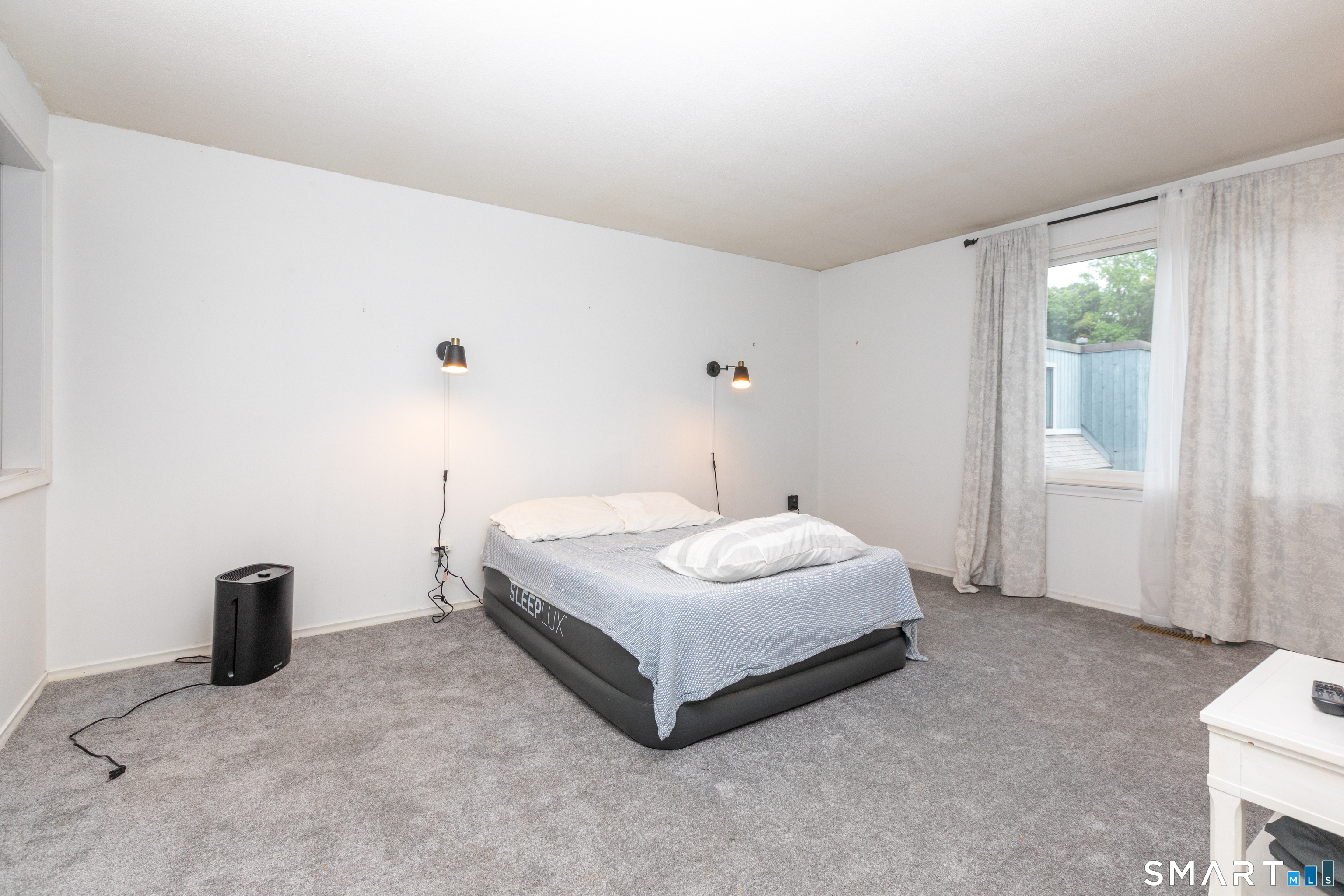403 Plymouth Colony Branford CT 06405