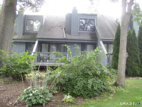 403 Plymouth Colony Branford CT 06405