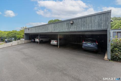 403 Plymouth Colony Branford CT 06405