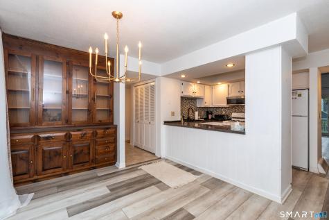403 Plymouth Colony Branford CT 06405