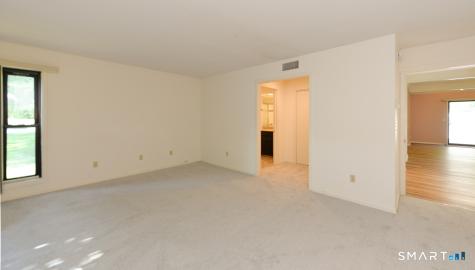 682 Heritage Village Southbury CT 06488