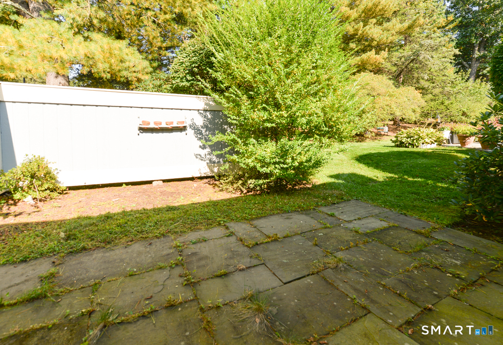 682 Heritage Village Southbury CT 06488