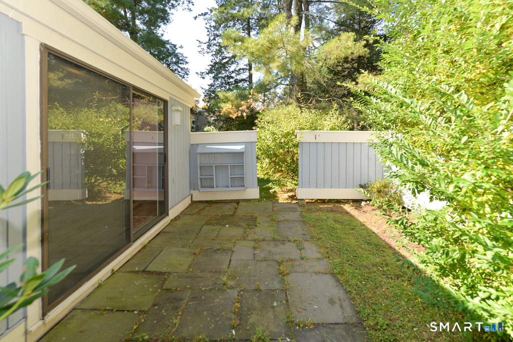 682 Heritage Village Southbury CT 06488
