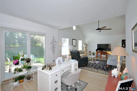 44 Elizabeth Circle Newtown CT 06482