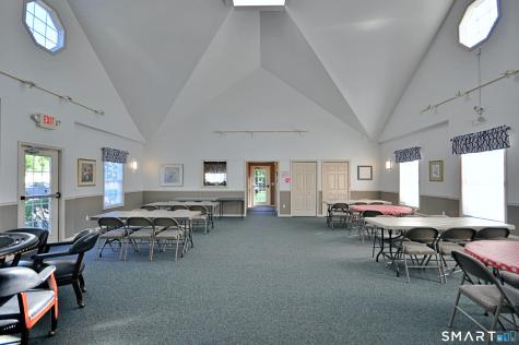 44 Elizabeth Circle Newtown CT 06482