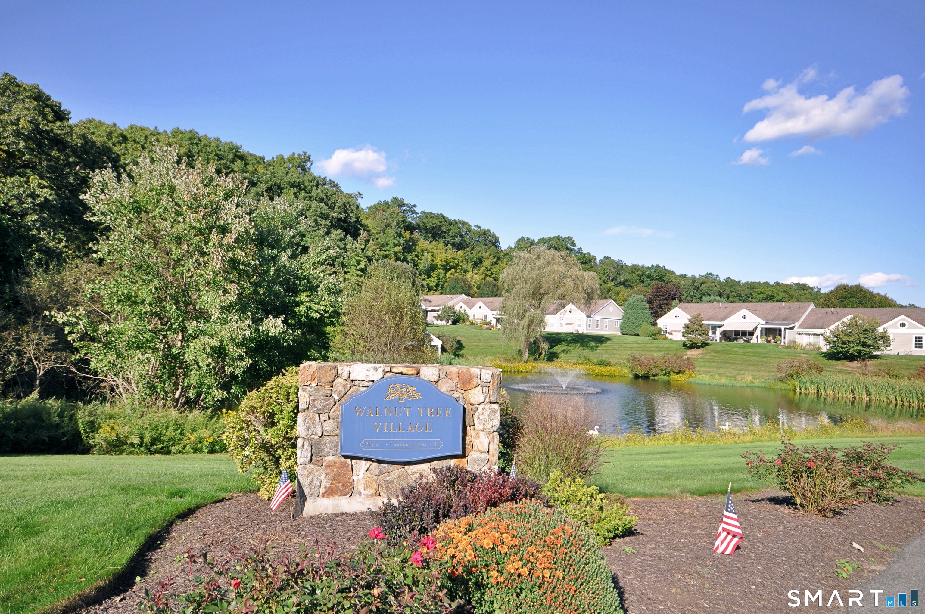 44 Elizabeth Circle Newtown CT 06482