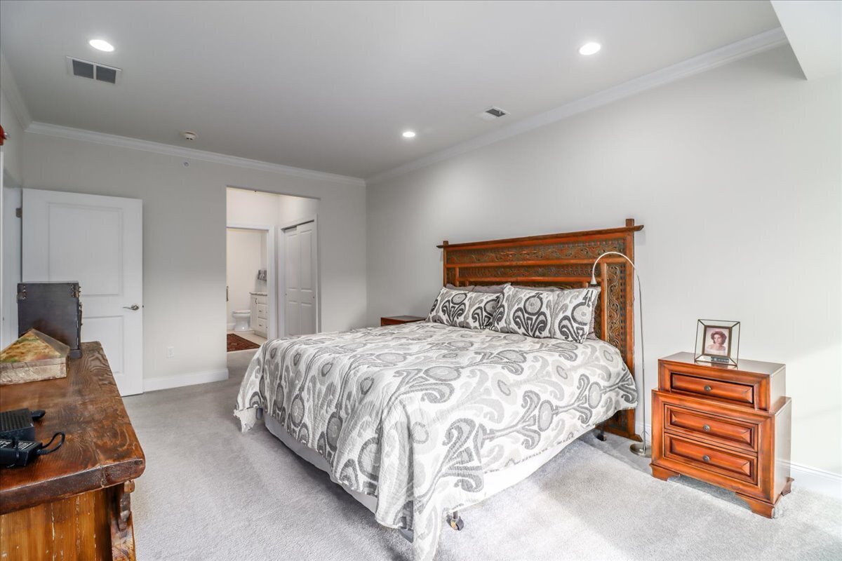 433 Brookside Court Newtown CT 06470