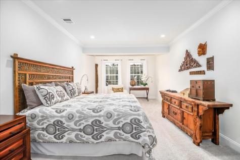 433 Brookside Court Newtown CT 06470