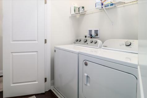 433 Brookside Court Newtown CT 06470