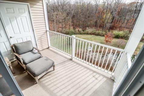 433 Brookside Court Newtown CT 06470