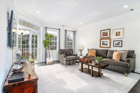 433 Brookside Court Newtown CT 06470
