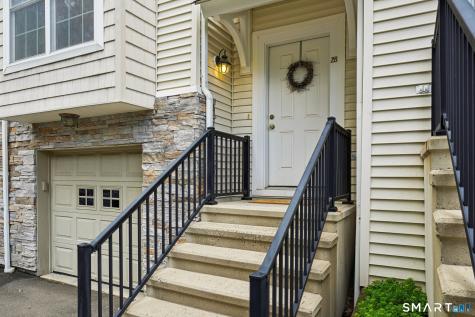 32 Crows Nest Lane Danbury CT 06810