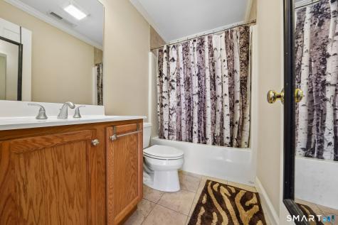 32 Crows Nest Lane Danbury CT 06810