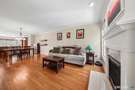 32 Crows Nest Lane Danbury CT 06810
