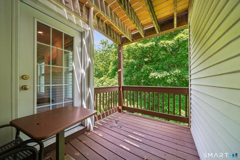 32 Crows Nest Lane Danbury CT 06810