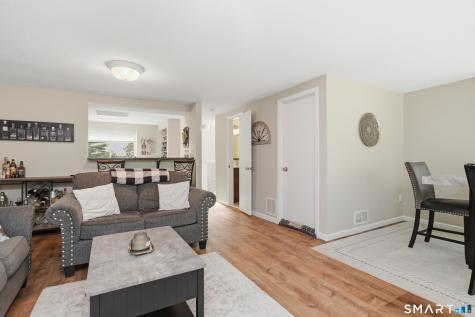 27 Sunridge Lane Cromwell CT 06416