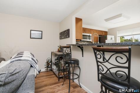 27 Sunridge Lane Cromwell CT 06416