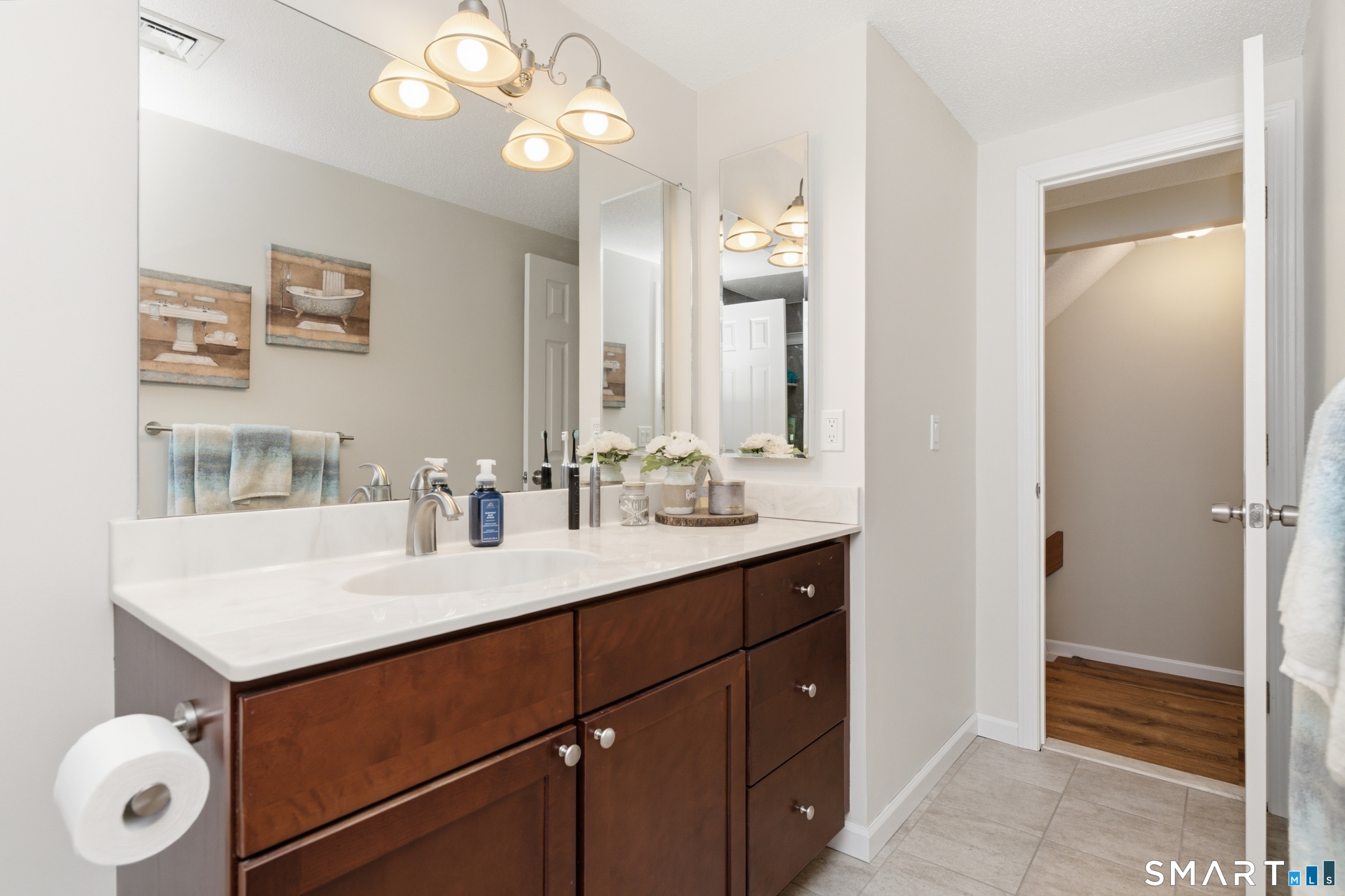 27 Sunridge Lane Cromwell CT 06416