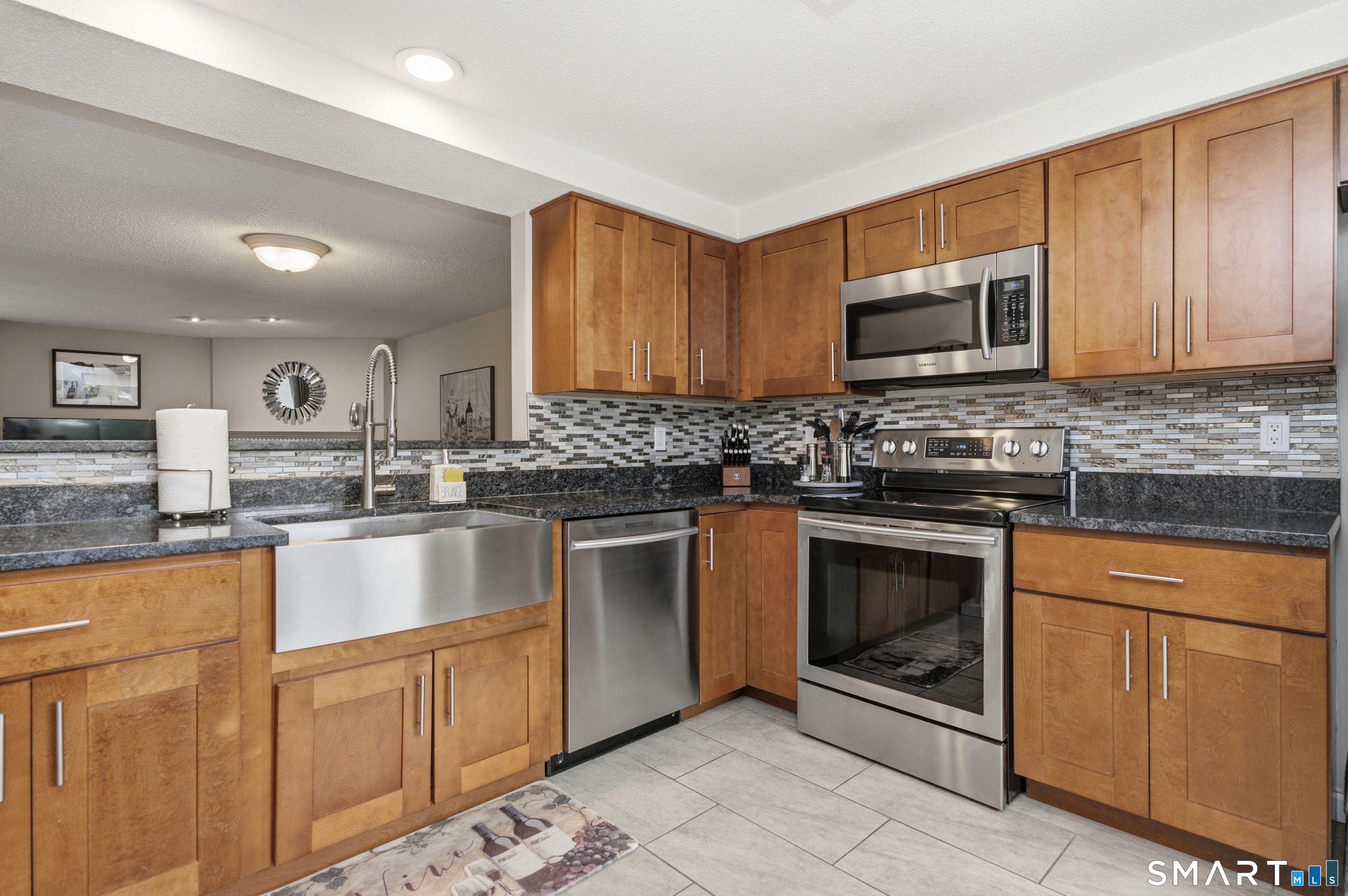27 Sunridge Lane Cromwell CT 06416