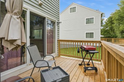 27 Sunridge Lane Cromwell CT 06416