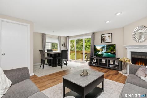 27 Sunridge Lane Cromwell CT 06416