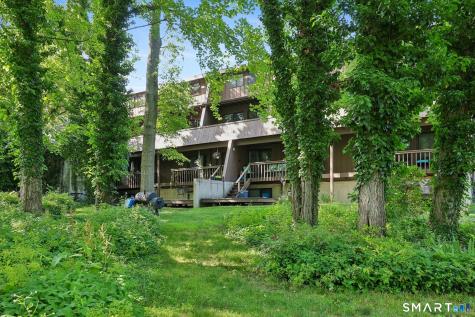153 Knapps Highway Fairfield CT 06825