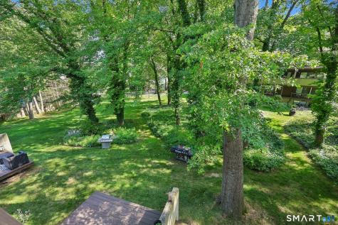 153 Knapps Highway Fairfield CT 06825