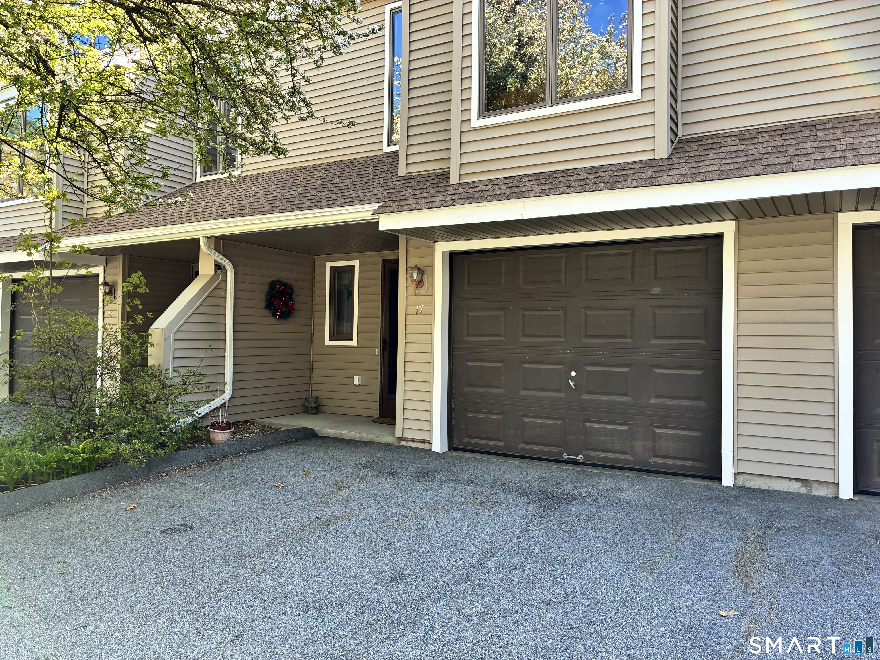 3 Westside Drive Thompson CT 06255