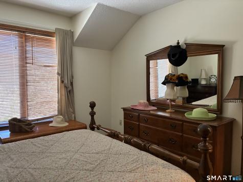 3 Westside Drive Thompson CT 06255