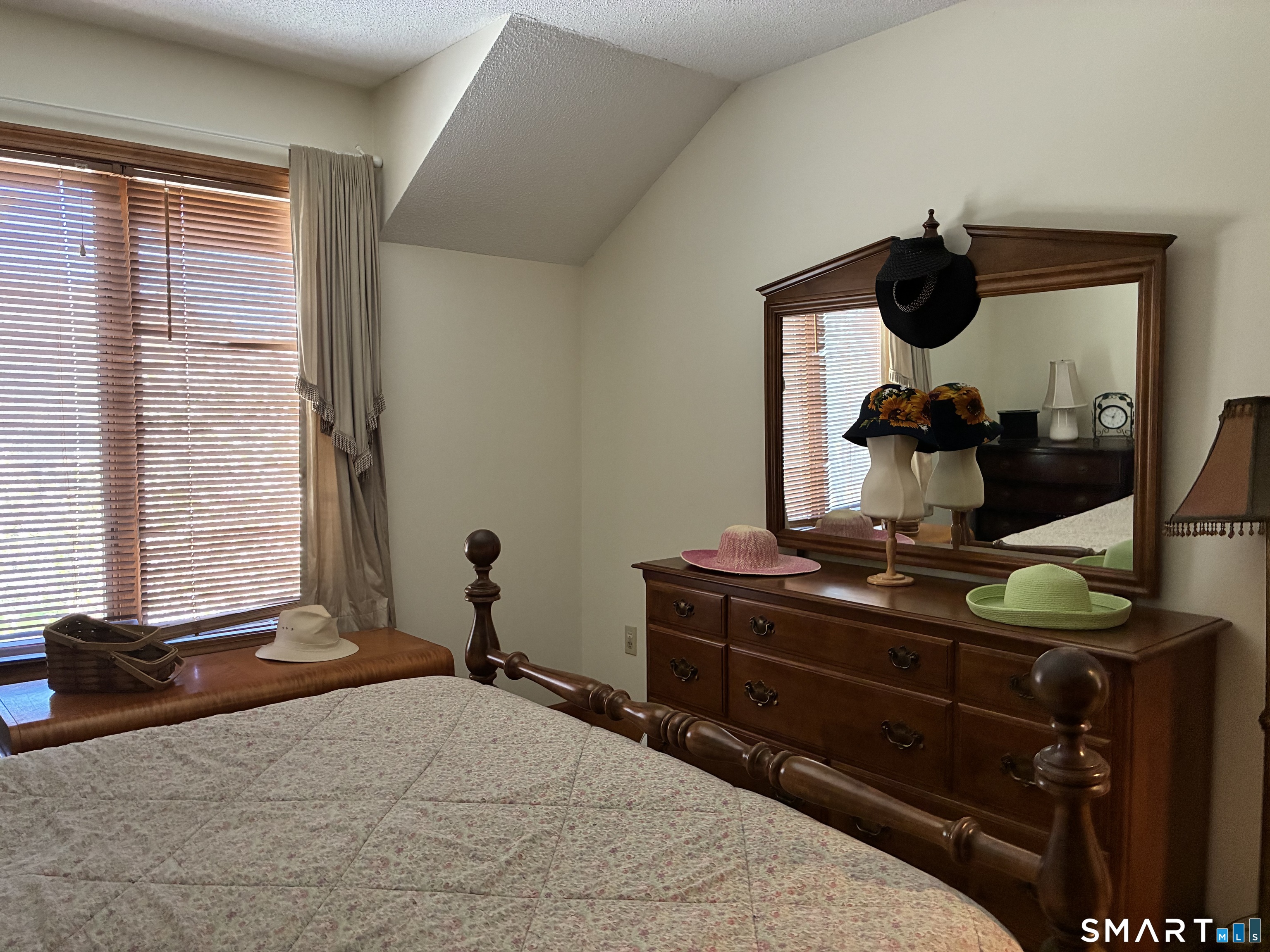 3 Westside Drive Thompson CT 06255