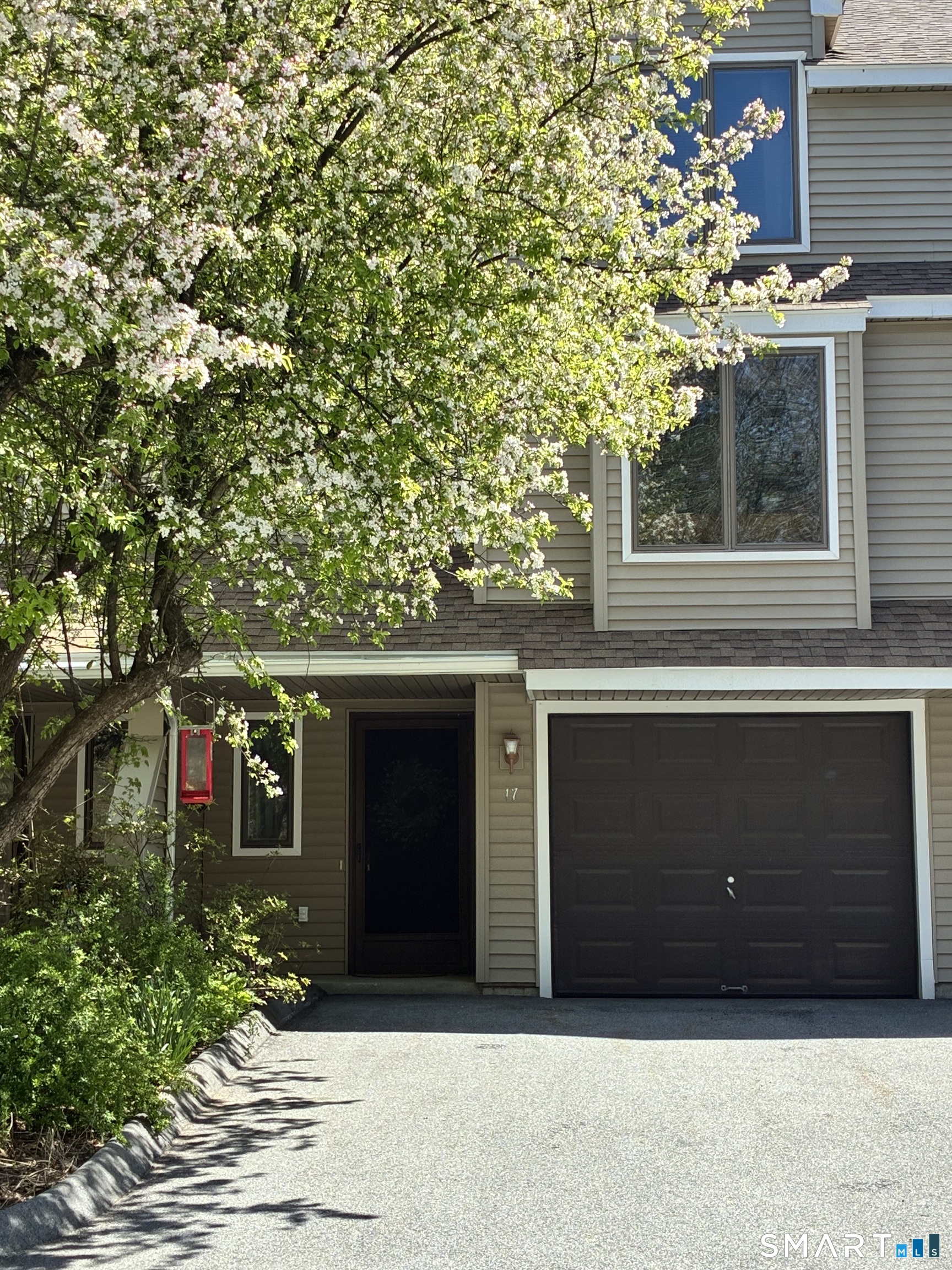 3 Westside Drive Thompson CT 06255