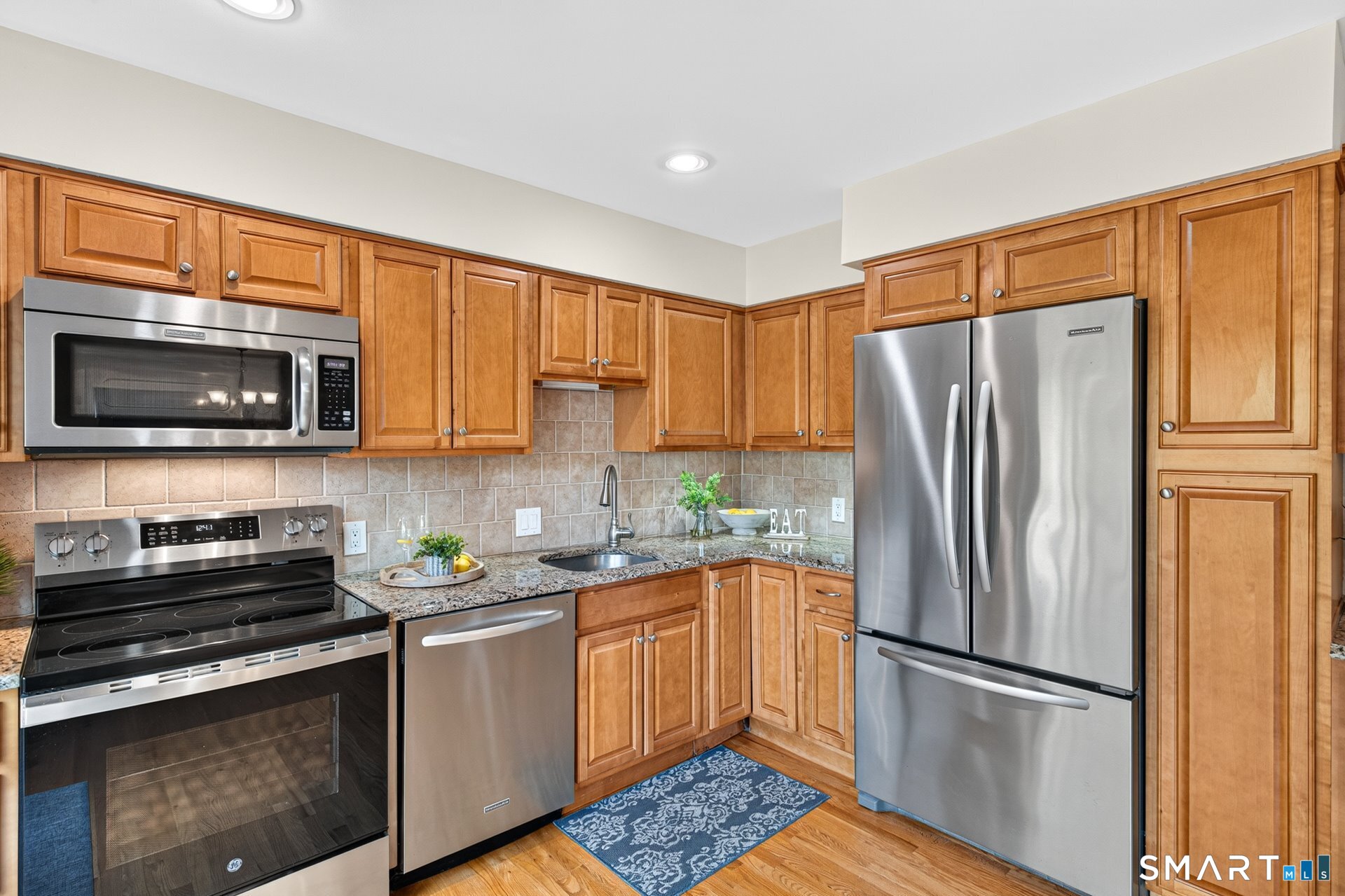 3 Redwood Lane Avon CT 06001