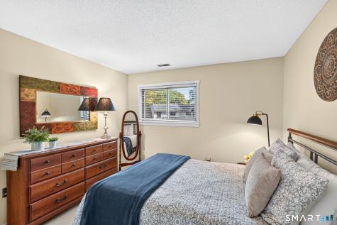 3 Redwood Lane Avon CT 06001