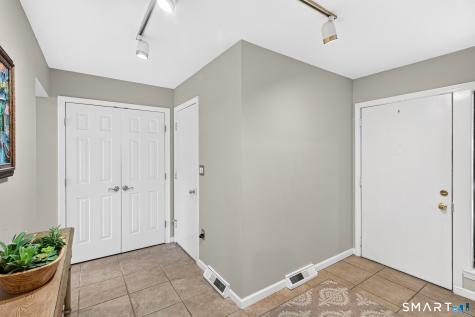 3 Redwood Lane Avon CT 06001