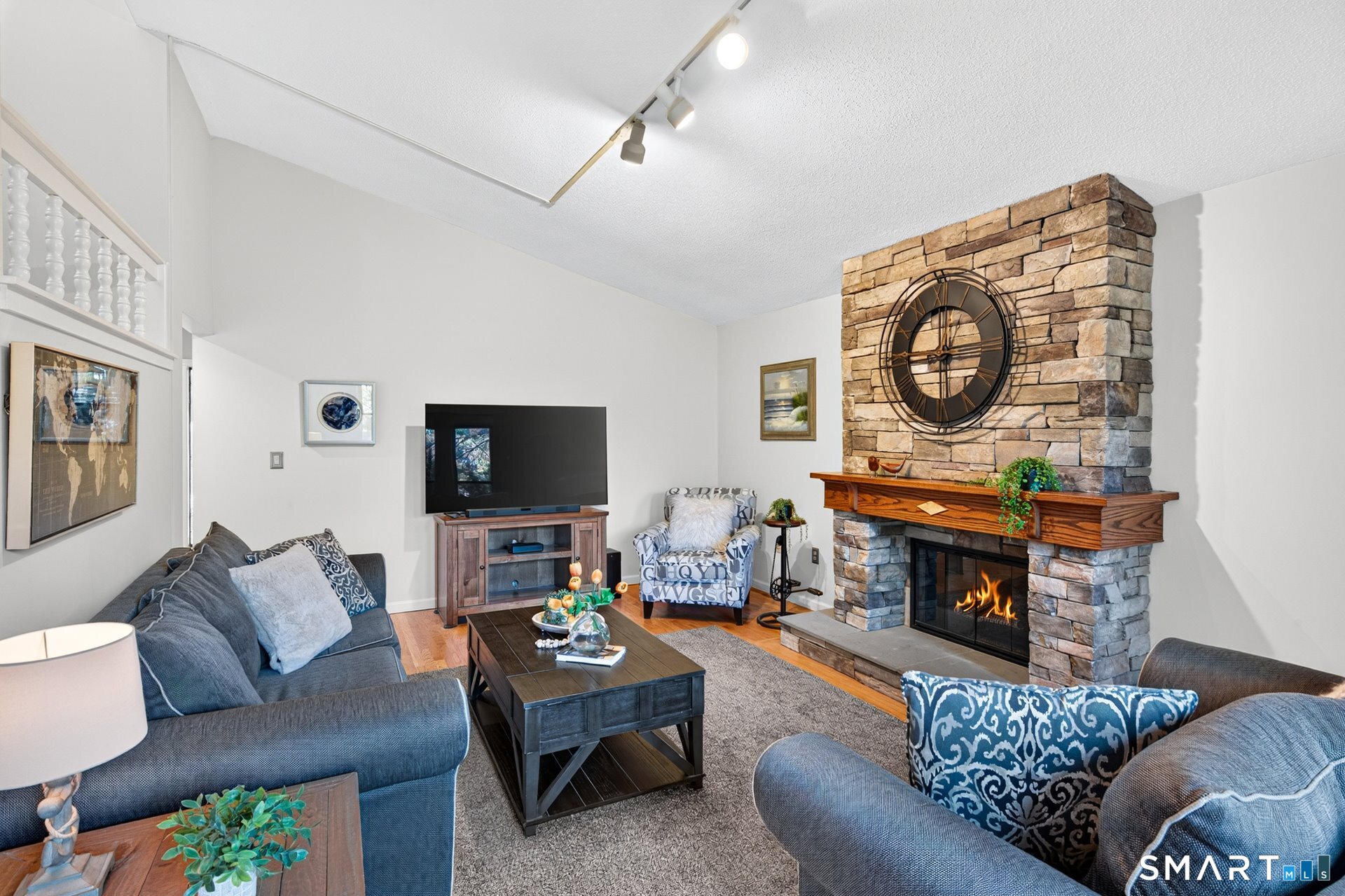 3 Redwood Lane Avon CT 06001