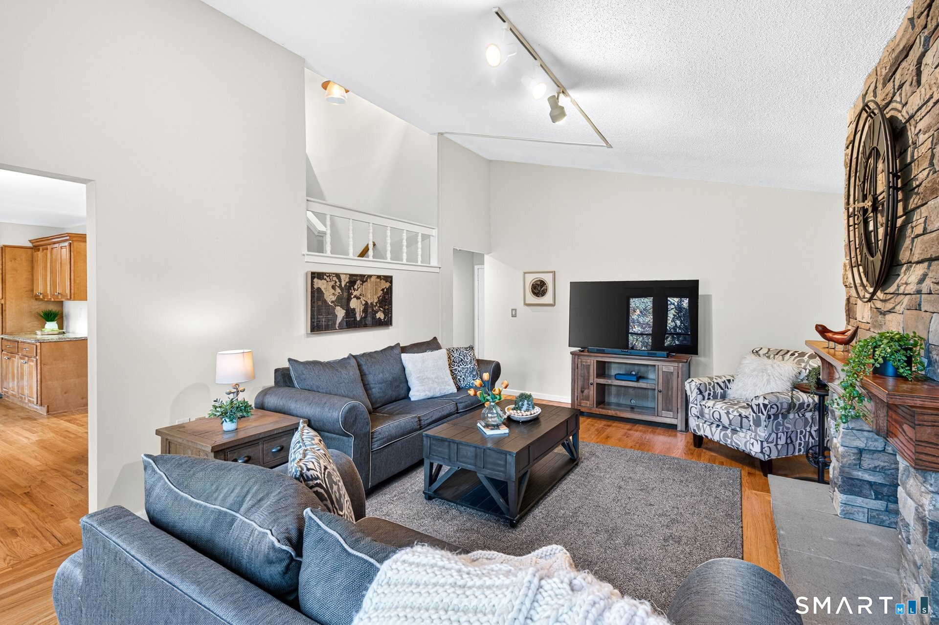 3 Redwood Lane Avon CT 06001