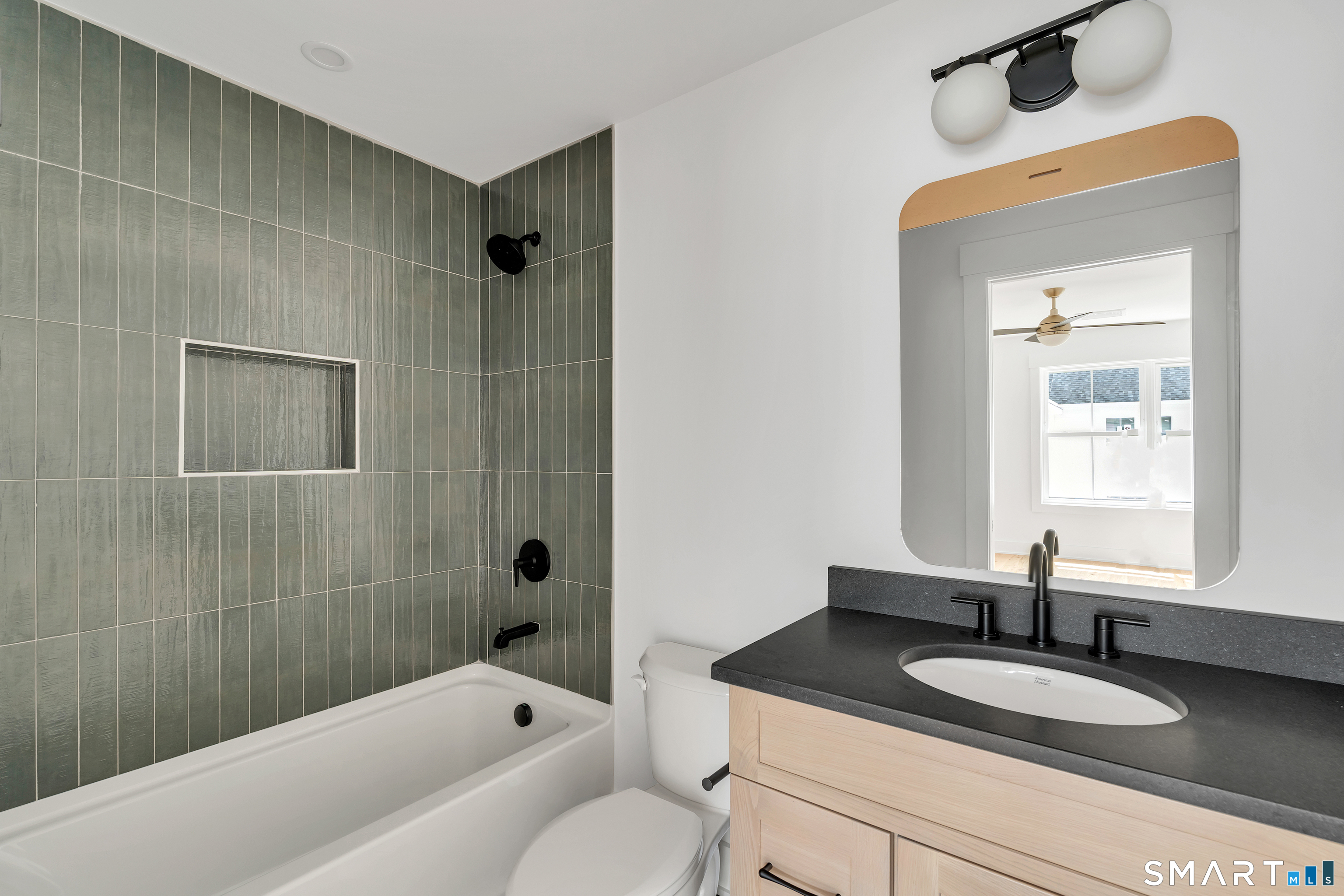 843 North Street Milford CT 06041