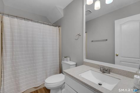 33 Glen Ridge Court New Milford CT 06776