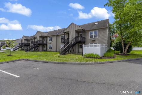 33 Glen Ridge Court New Milford CT 06776