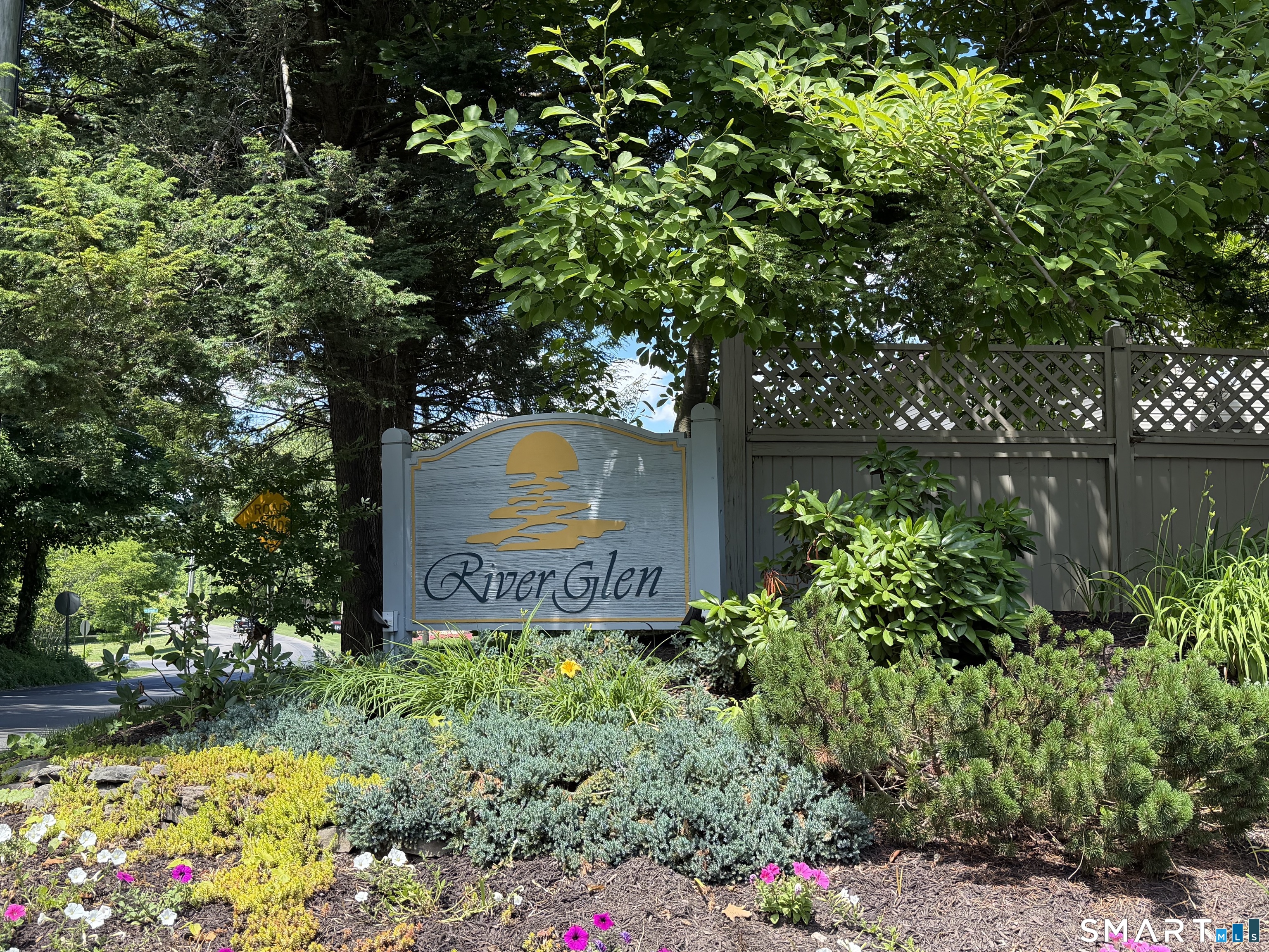 33 Glen Ridge Court New Milford CT 06776