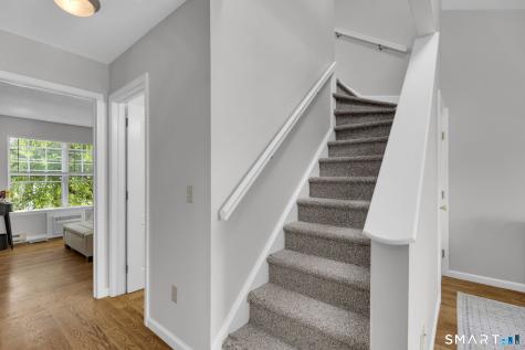 33 Glen Ridge Court New Milford CT 06776